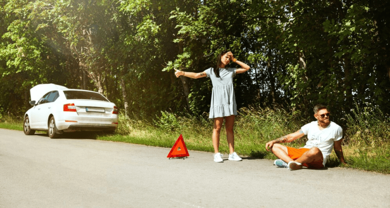 AAA vs. Insurance Roadside Assistance: What’s the Difference?